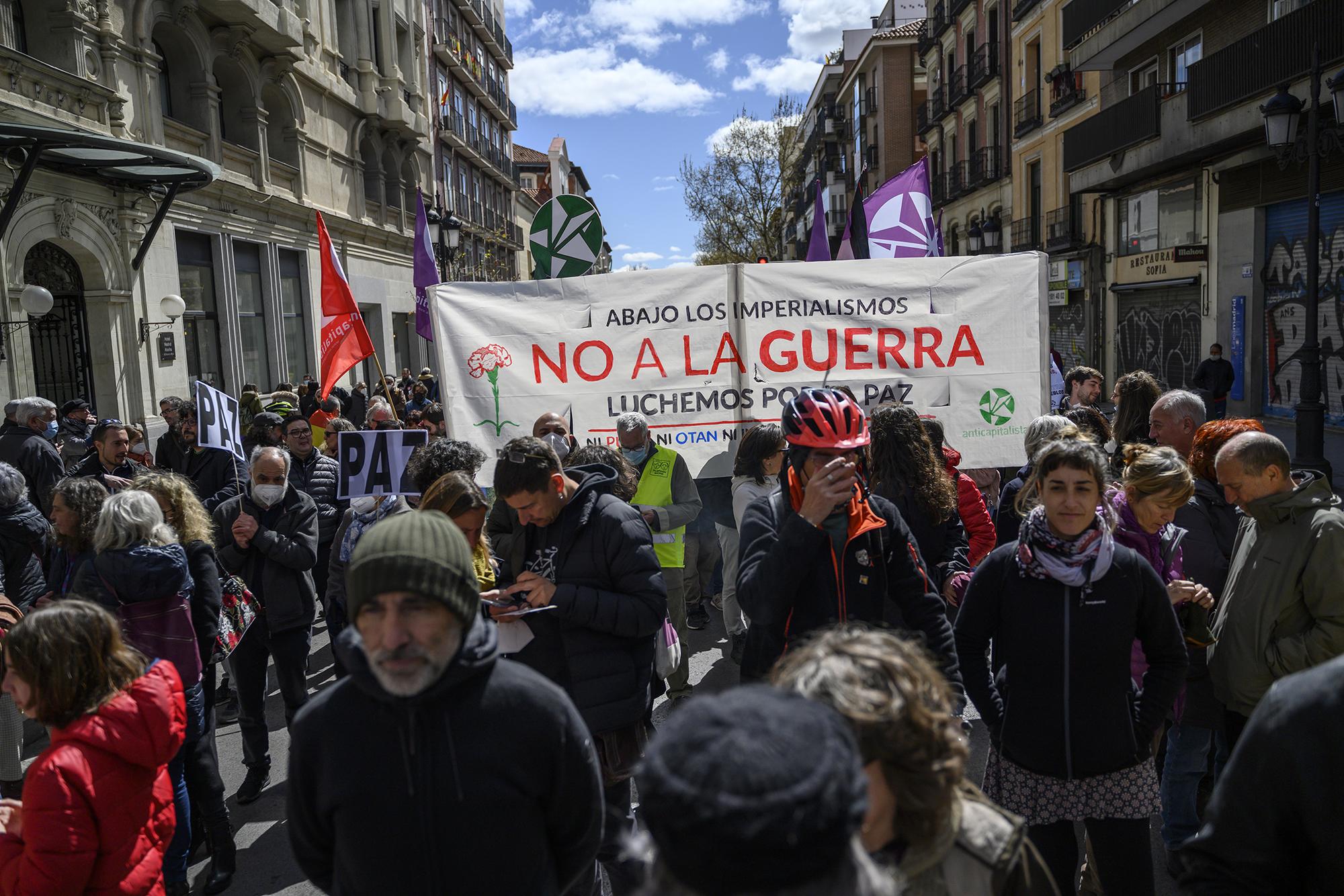 no a la guerra asamblea popular contra madrid